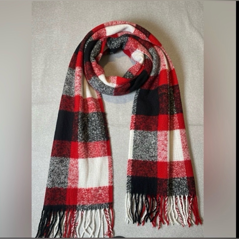 Plaid Red and Black Women's Scarf